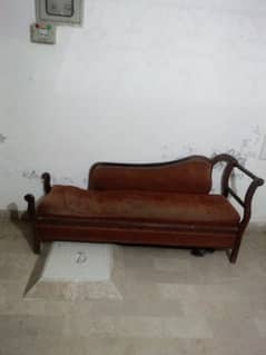 SOFA SEETI, FOR SALE JUST 2000 ONLY 0