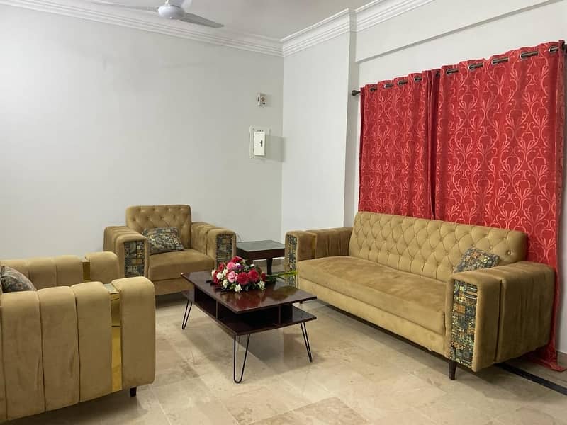 F-11 Markaz Beautiful Fully Renovated 1 Bed 1 Bath Tv Lounge Kitchen Car Parking Fully Furnished Apartment Available On Rent 3
