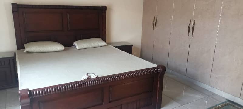 Furnished 1 Kanal House Available In Model Town For sale 6