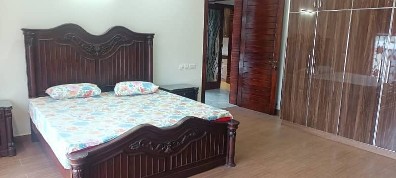 Furnished 1 Kanal House Available In Model Town For sale 12