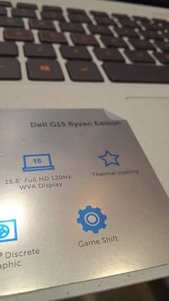 Dell g15
Irayzen 7 8gb ram
512 SSD NVM I
4 gb  RTX 3050
125 HD Display 0