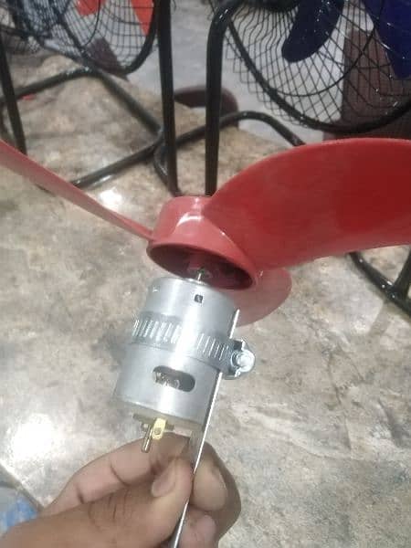NEW 12VOLT FAN WITH 100%COPPOR MOTOR IN BEST PRICE (03024091975) 12