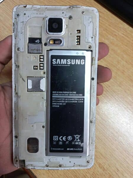 Samsung Note 4 3