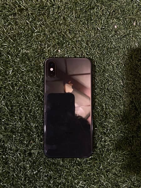 iphone xs 64gb non pta in excellent condition 1