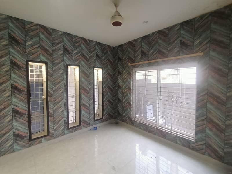 5 Marla House For Rent In Johar Town 11