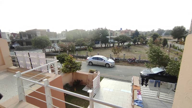5 Marla plots for sale in very reasonable & ideal location. metro, ring road, main Ferozpur road 17