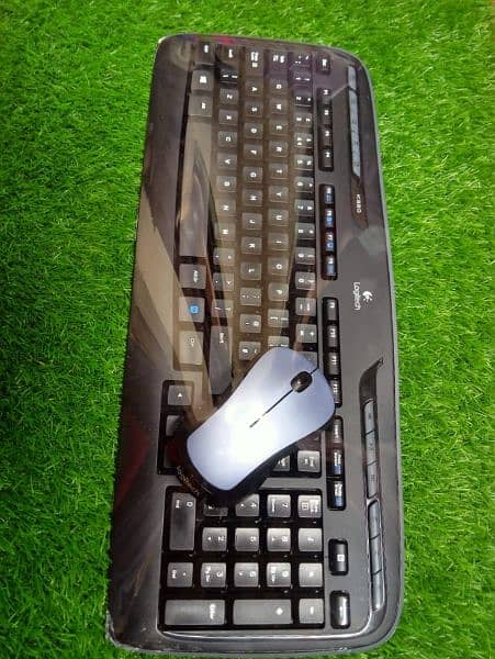 Logitech Wireless Keyboard Mouse Combo Set 0