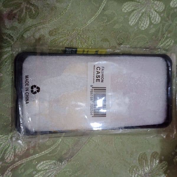 oppo r17 pro cases good leather quality 10/10 condition 1