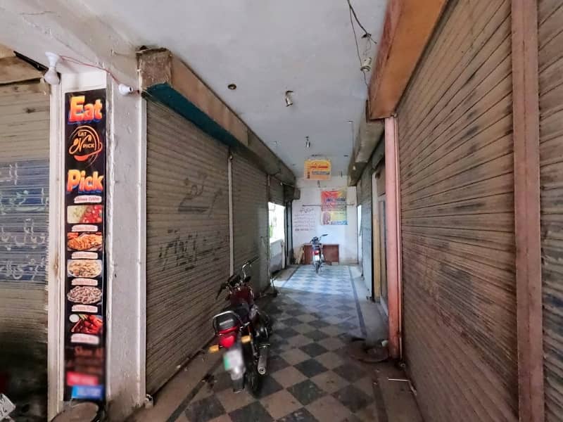 20 Marla Commercial Plaza For Sale Having 14 Flats 24 Shops 6 Halls With Basement Rs. 600,000 Rent Income At Rustam Park Mor Samanabad Multan Road Lahore 8
