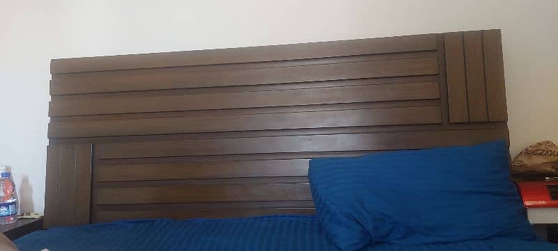King Size Bed 2 Side Tables Dressing 0