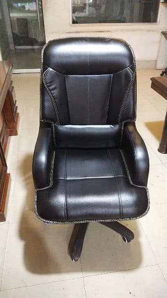 Vip Office Boss Relaxing chair available at wholesale price 0