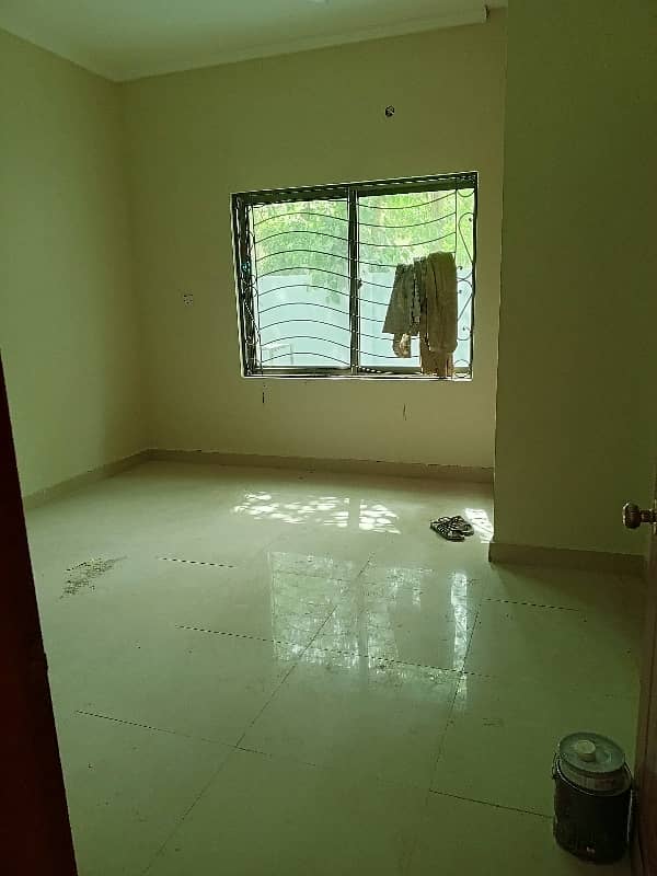 FALCON ONE KANAL HOUSE FOR RENT 24