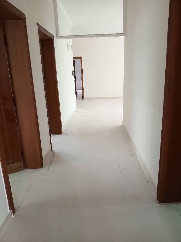 FALCON ONE KANAL HOUSE FOR RENT 27