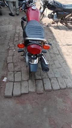 Honda 125 ha enjn ok kio be Kam nahi hony wala 0
