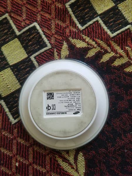 samsung wireless charger for sell inlow price with lush condition 2