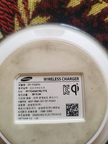 samsung wireless charger for sell inlow price with lush condition 3