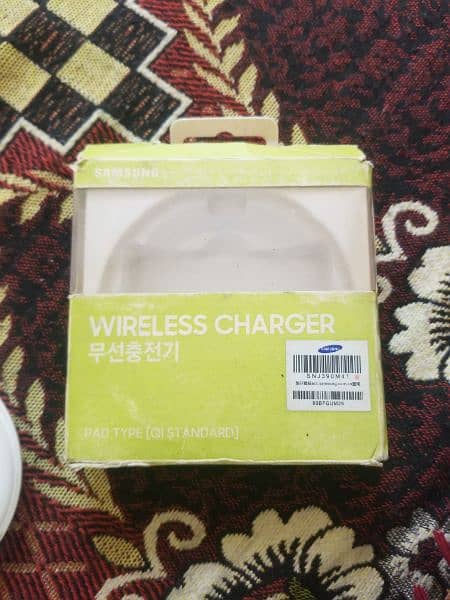 samsung wireless charger for sell inlow price with lush condition 4