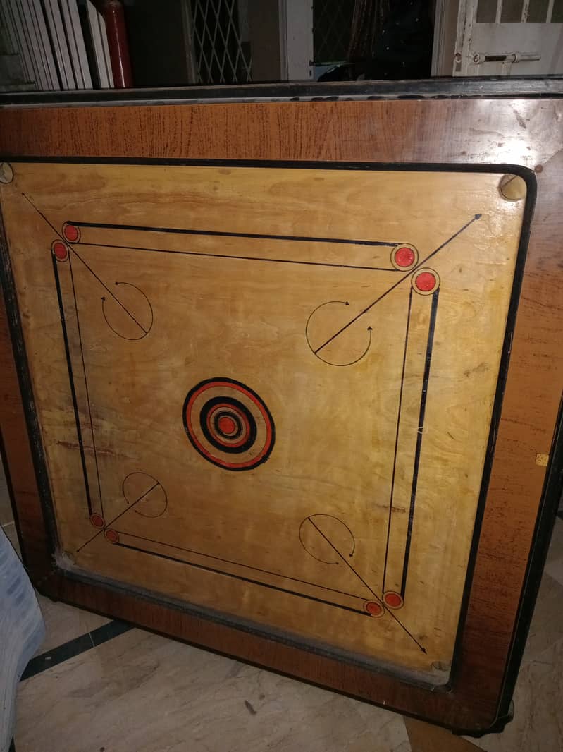 Carrom with stand and tokens (International standard size) 2