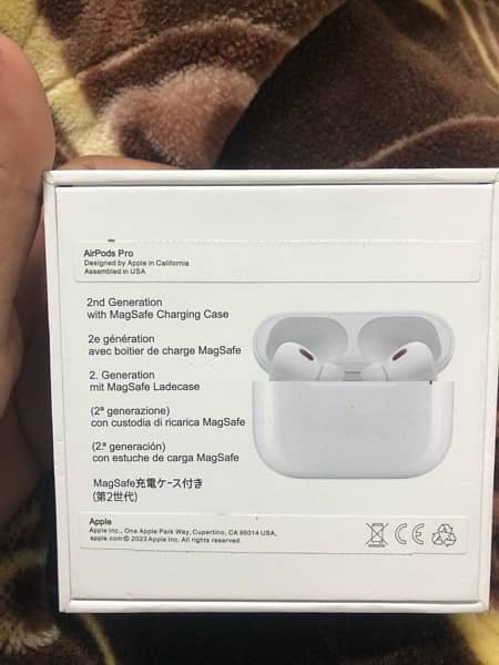 Apple air pods 2nd generation 3