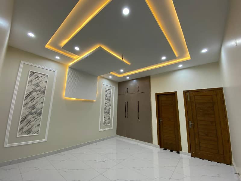 8.5 Mrla Beautiful Designer House For Sale in Wapda Town Multan 7