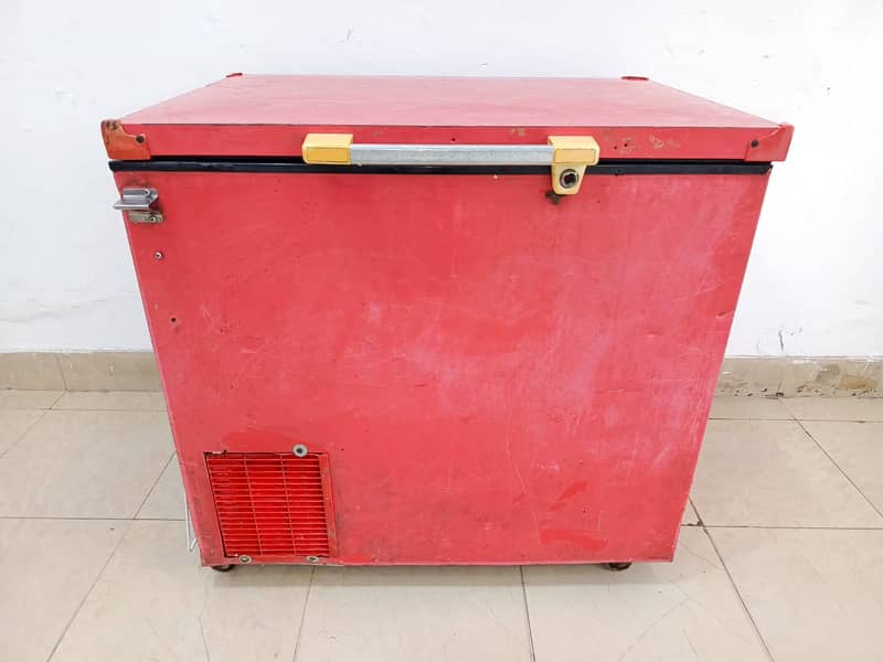 Red D freezer Singel door (0306=4462/443) fitoo settt 0