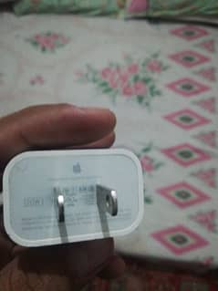 iPhone 13 pro max adapter 0