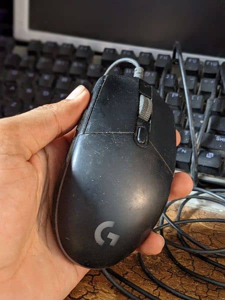 Gaming mouse & Keyboard 1