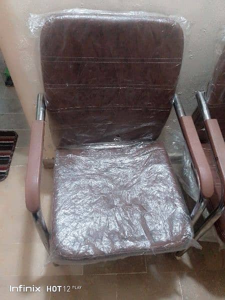 chairs 2 good condition 5