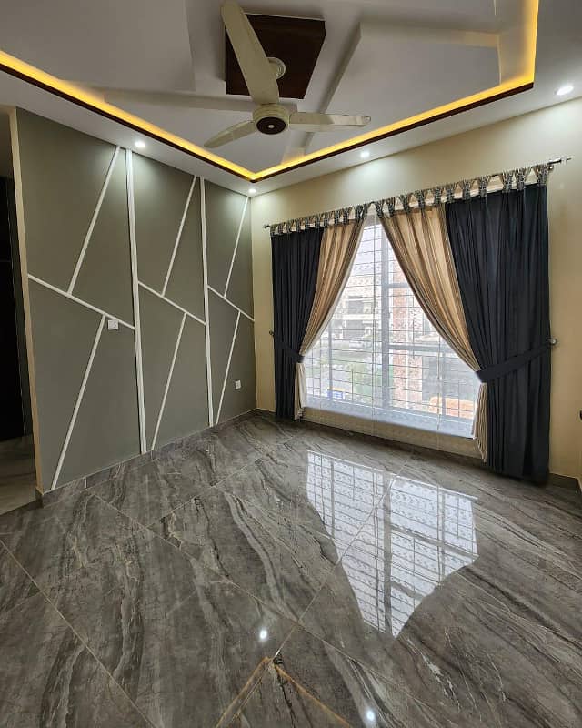10 Marla Brand New House is Available For Rent in park view city Lahore 3
