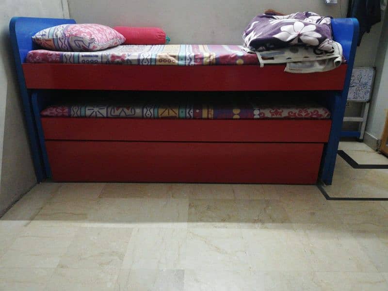 sliding beds (with mattresses) 1