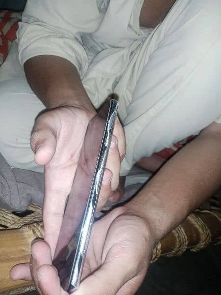 OnePlus 9 sim lock fresh condition all okay only phone Mily ga 3