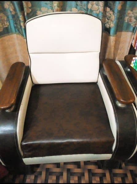 7 Seater sofa with center table 2
