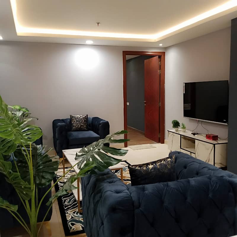 6F One bedroom apartment available in GC. 0