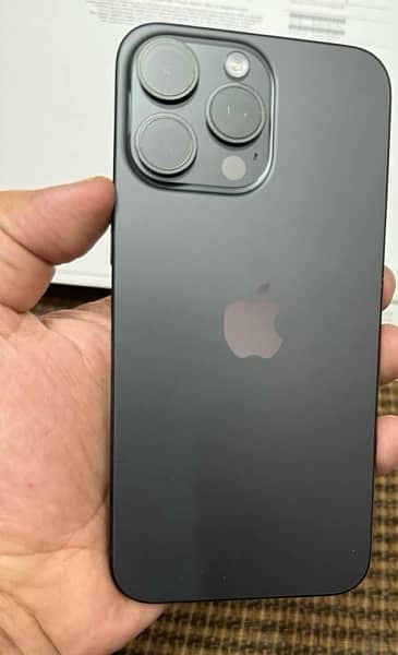 iPhone 15 pro Black mate black titanium 100 health 0