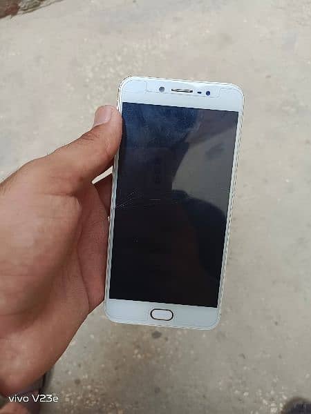 Vivo y67 4gb ram 64gb rom with front finger only mobile condition good 4