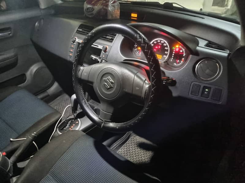 Suzuki Swift DLX Automatic 1.3 Navigation 2018 10