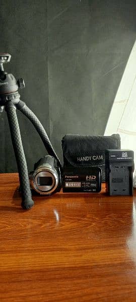 Panasonic Handycam ( HDC_SD9) 2