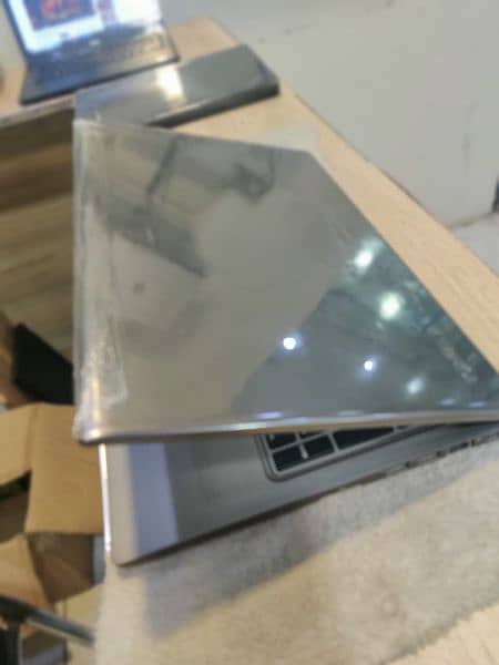 Toshiba laptop corei5 4th generation 3
