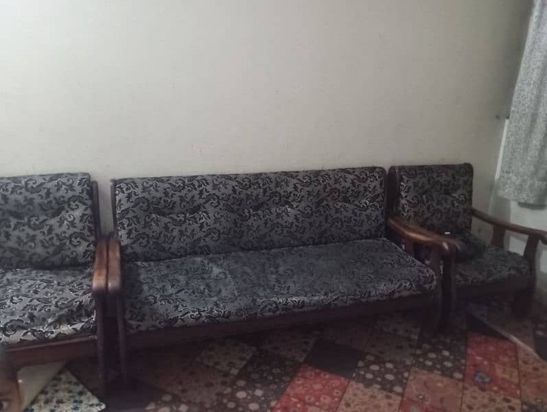 5 seater sofa for sale in CBR town Islamabad 3
