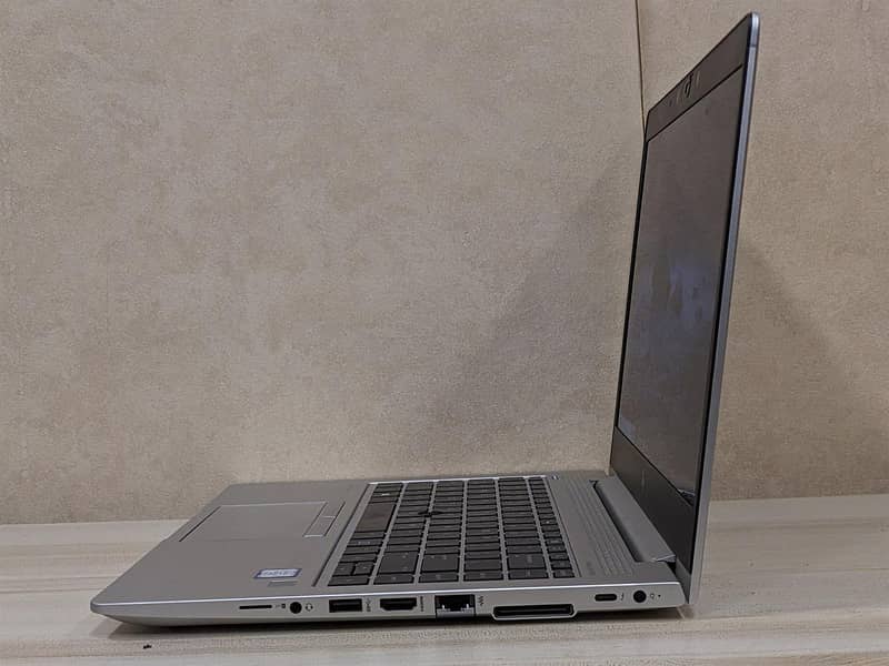 HP EliteBook 840 G5, Core i7 7th Gen 1