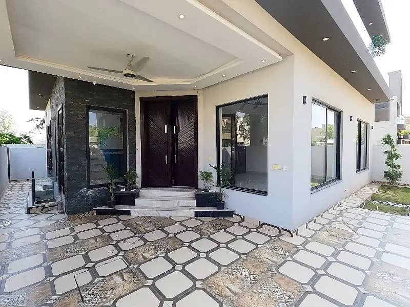 Corner 10 Marla Full Basement Luxury House in DHA Rahbar Phase 1 3