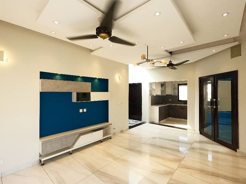 Corner 10 Marla Full Basement Luxury House in DHA Rahbar Phase 1 17