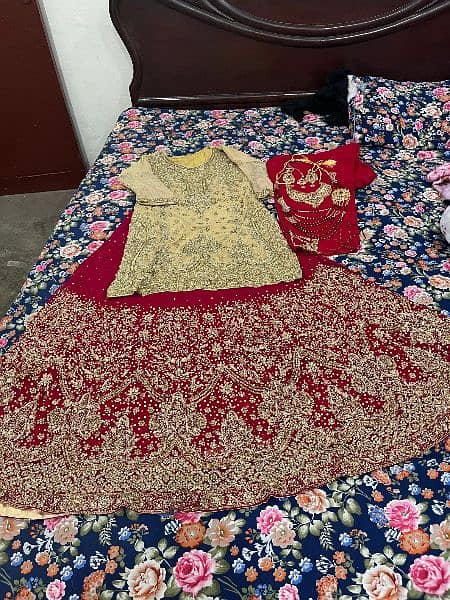 Bridal lehnga with bridal set in 10/10 condition 3