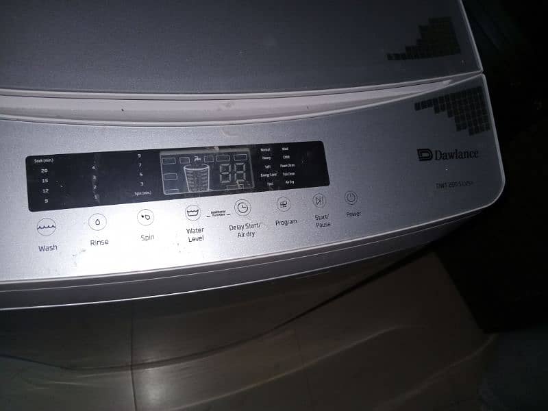Slightly Used Dawlance Washing Machine 0