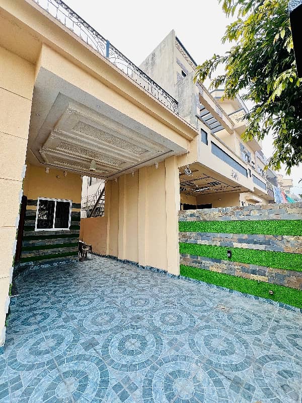 Ideal House For Sale In Wapda Town - Block B2 2