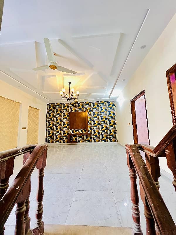 Ideal House For Sale In Wapda Town - Block B2 13