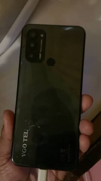 sell phone VGO TEL …broke pannal 1