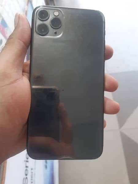 Iphone 11 Pro Max Non Pta Sim working from 9 months Just panel Change 3