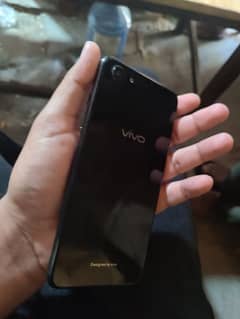 VIVO Y83 6/128 10/10 CONDITION WITH BOX AND CHARGER