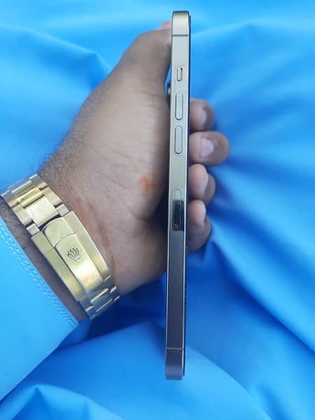 iphone 12pro max pta approved 256gb 5